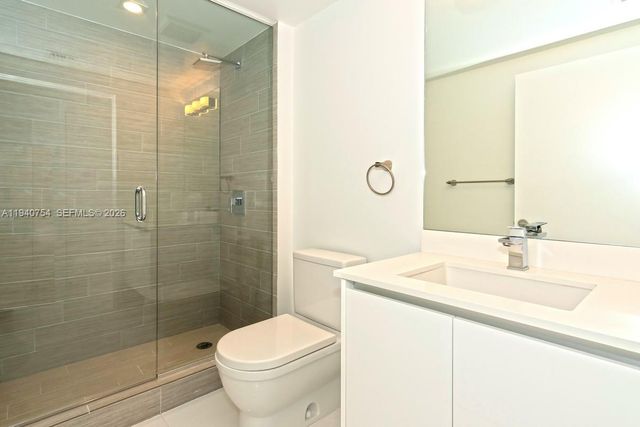 300 Sunny Isles Blvd 4-904, Sunny Isles Beach, FL 33160