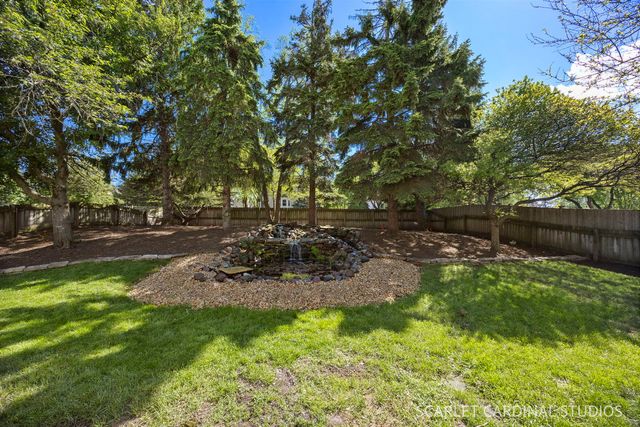 535 Chester Court, Aurora, IL 60504