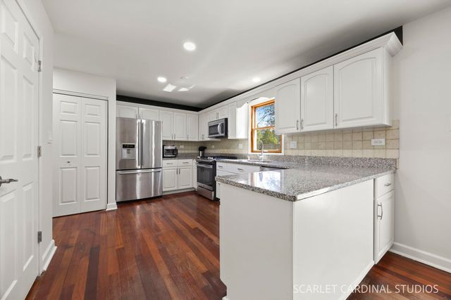 535 Chester Court, Aurora, IL 60504