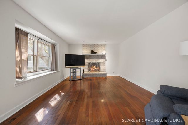 535 Chester Court, Aurora, IL 60504