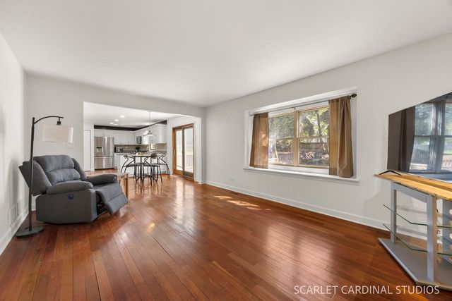 535 Chester Court, Aurora, IL 60504