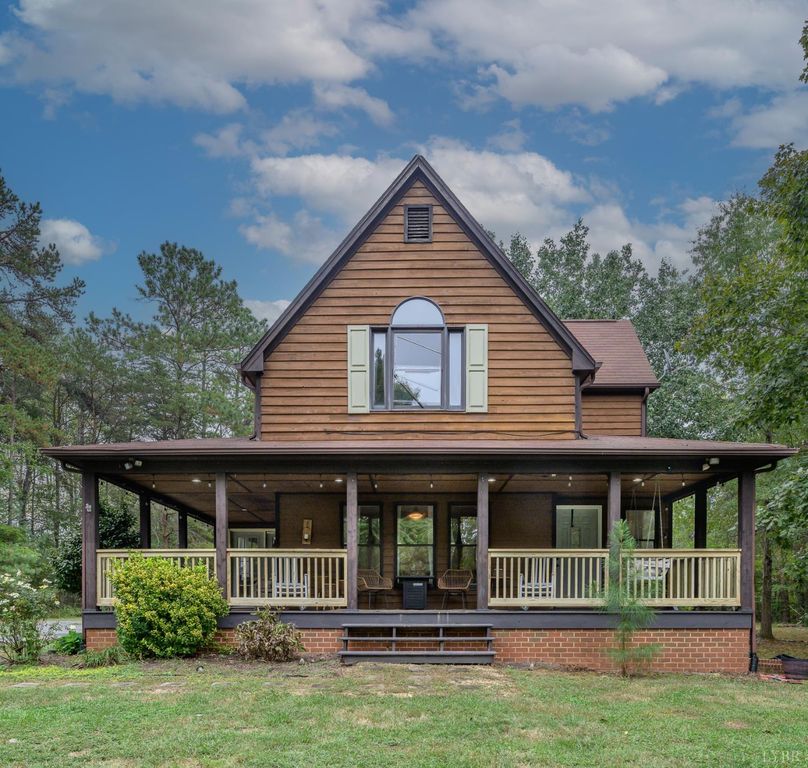 156 SOMERSET Place, Rustburg, VA 24588