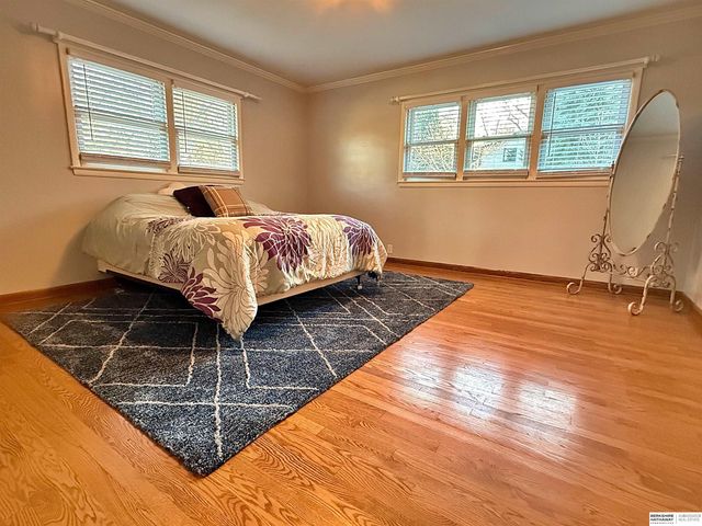 2520 S 98th Avenue, Omaha, NE 68124