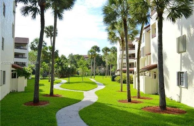 9020 SW 125th Ave F202, Miami, FL 33186