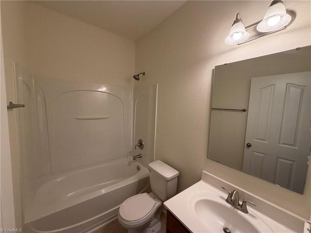 122 Kentland Ridge Drive, Kernersville, NC 27284