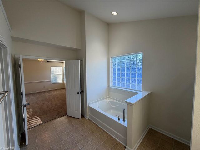 122 Kentland Ridge Drive, Kernersville, NC 27284