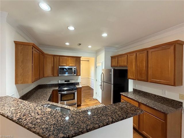 122 Kentland Ridge Drive, Kernersville, NC 27284