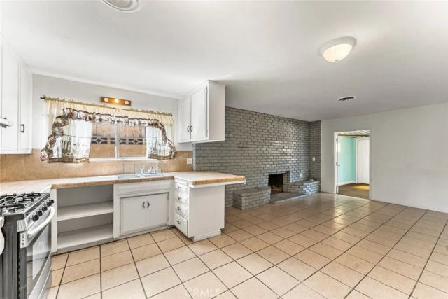 38447 2nd Street East, Palmdale, CA 93550