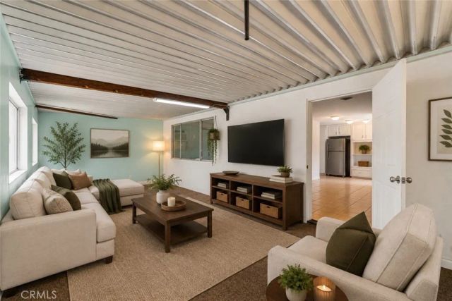 38447 2nd Street East, Palmdale, CA 93550