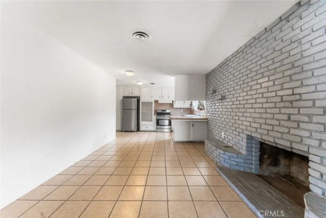 38447 2nd Street East, Palmdale, CA 93550