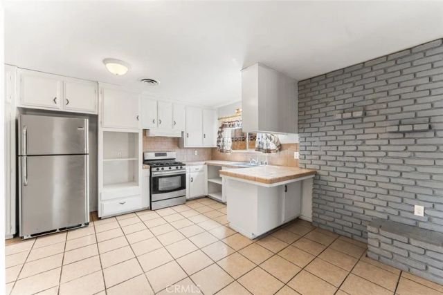 38447 2nd Street East, Palmdale, CA 93550