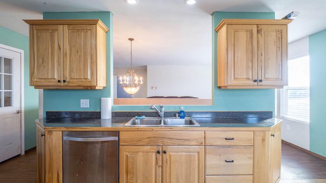 3592 County Road 4910, Willow Springs, MO 65793