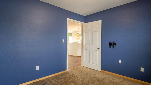 3592 County Road 4910, Willow Springs, MO 65793