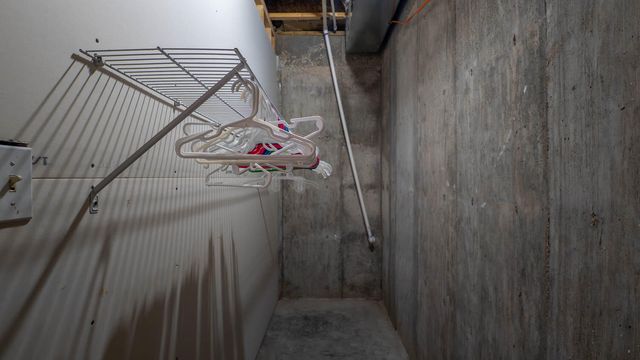 3592 County Road 4910, Willow Springs, MO 65793