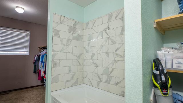 3592 County Road 4910, Willow Springs, MO 65793