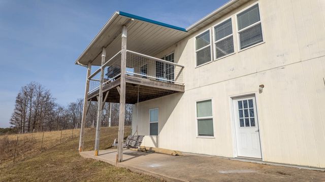 3592 County Road 4910, Willow Springs, MO 65793