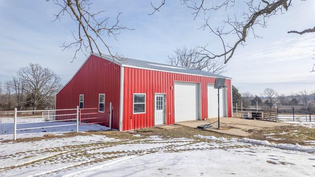 3592 County Road 4910, Willow Springs, MO 65793