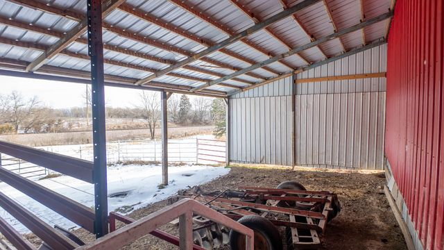 3592 County Road 4910, Willow Springs, MO 65793