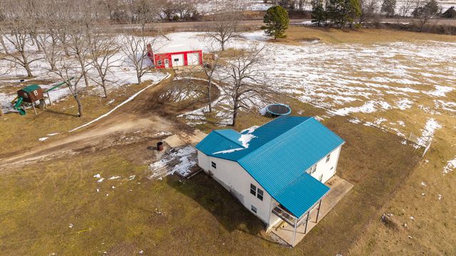 3592 County Road 4910, Willow Springs, MO 65793