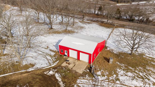 3592 County Road 4910, Willow Springs, MO 65793