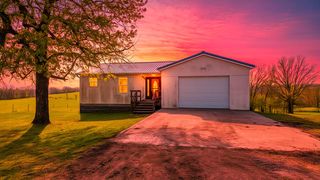 3592 County Road 4910, Willow Springs, MO 65793
