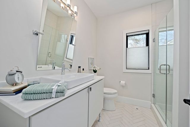 31 Brunswick Rd, Arlington, MA 02476