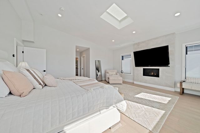 31 Brunswick Rd, Arlington, MA 02476