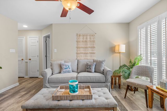 412 28th Ave N Apt G, Myrtle Beach, SC 29577