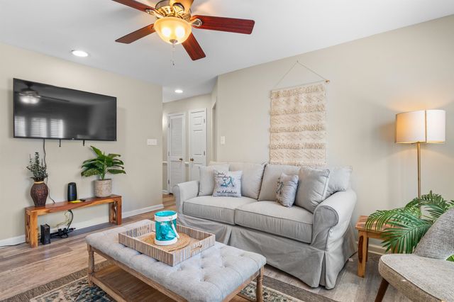 412 28th Ave N Apt G, Myrtle Beach, SC 29577