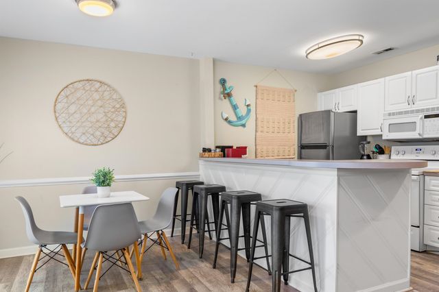 412 28th Ave N Apt G, Myrtle Beach, SC 29577