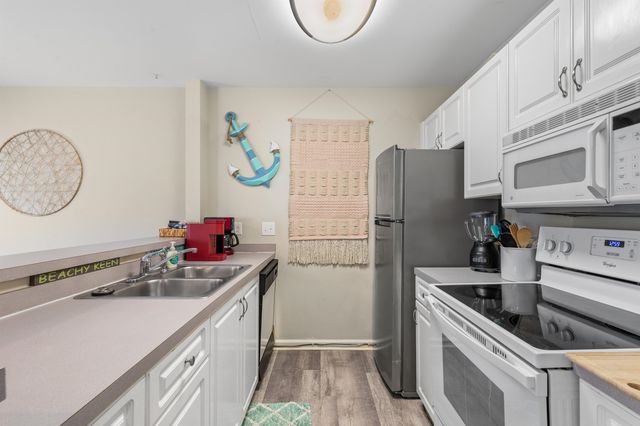 412 28th Ave N Apt G, Myrtle Beach, SC 29577