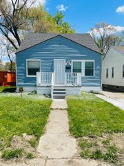 8430 Artesian Street, Detroit, MI 48228