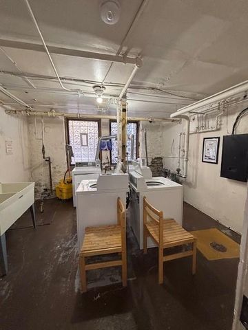 1401 Willow Street 9, Minneapolis, MN 55403