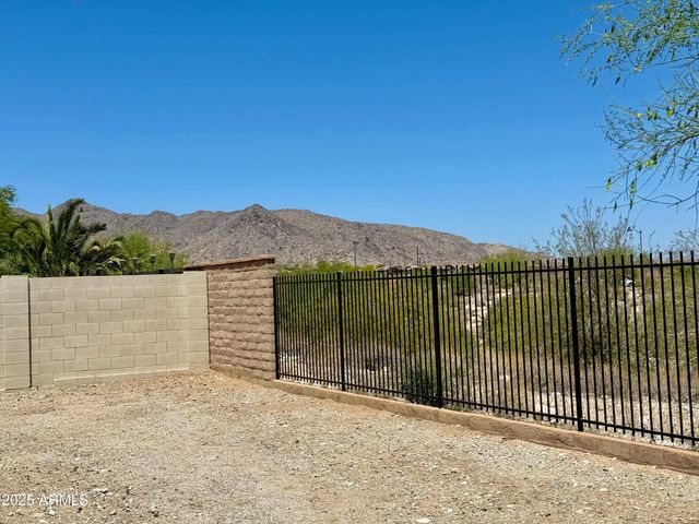 20472 W DANIEL Place, Buckeye, AZ 85396