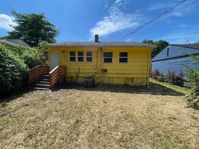 4135 Jackson Avenue, Kansas City, MO 64130