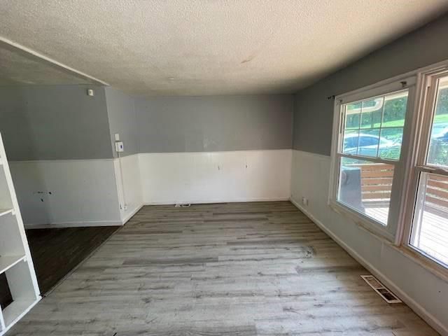 4135 Jackson Avenue, Kansas City, MO 64130