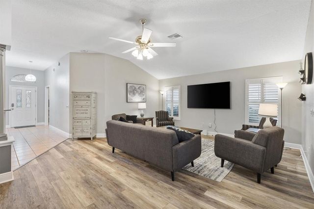 2120 CALLAWAY DRIVE, The Villages, FL 32162