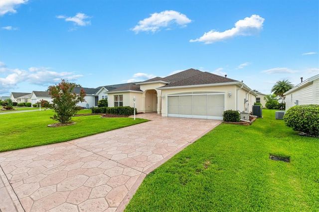 2120 CALLAWAY DRIVE, The Villages, FL 32162