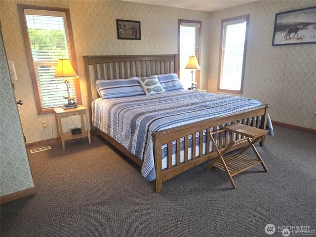 401 Wind Sand Lane W, Grayland, WA 98547