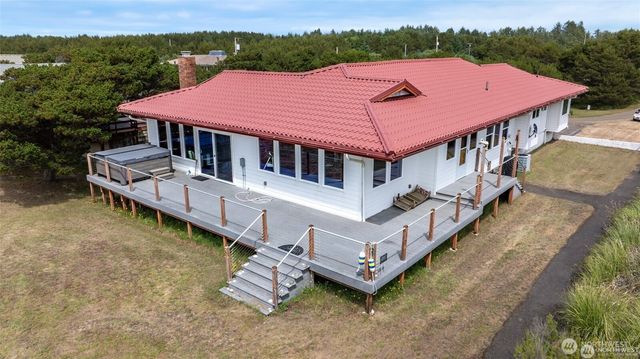 401 Wind Sand Lane W, Grayland, WA 98547
