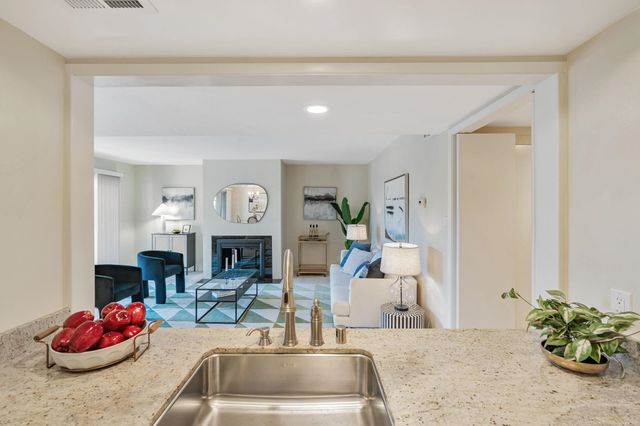 675 Sharon Park Dr 245, Menlo Park, CA 94025