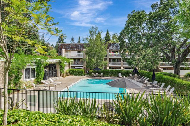 675 Sharon Park Dr 245, Menlo Park, CA 94025