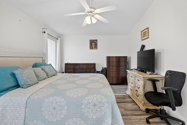 226 NW 75th Way, Plantation, FL 33317