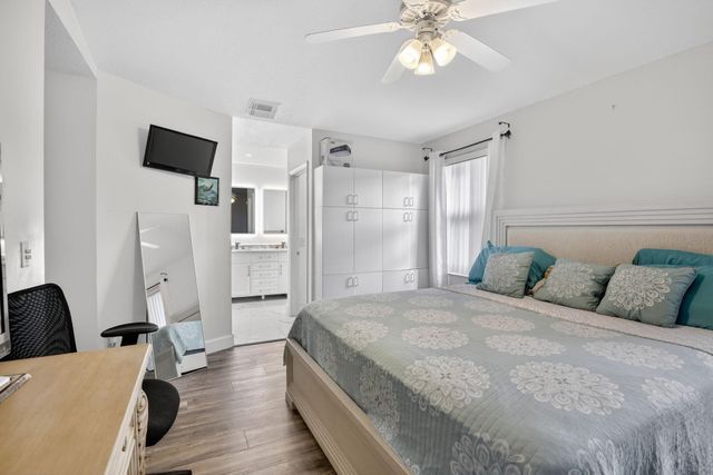 226 NW 75th Way, Plantation, FL 33317