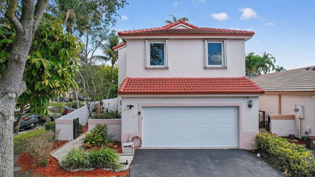 226 NW 75th Way, Plantation, FL 33317