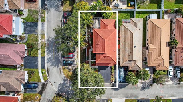 226 NW 75th Way, Plantation, FL 33317