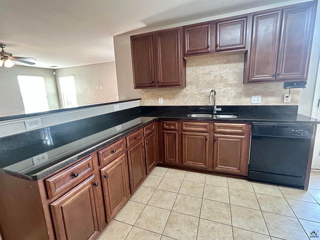 107 Rodney Drive, Warner Robins, GA 31088