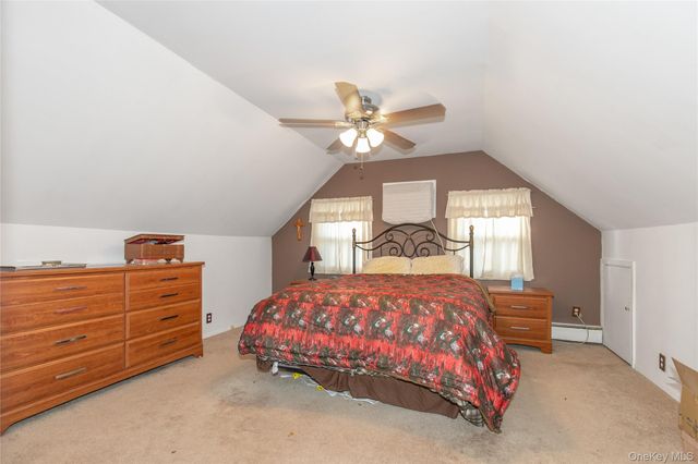 5 Crabtree Lane, Levittown, NY 11756