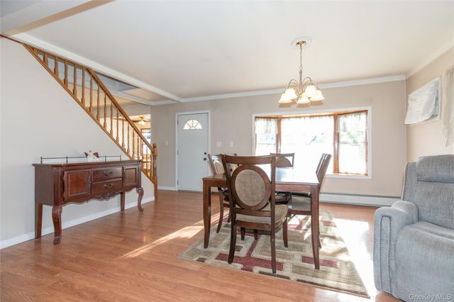 5 Crabtree Lane, Levittown, NY 11756