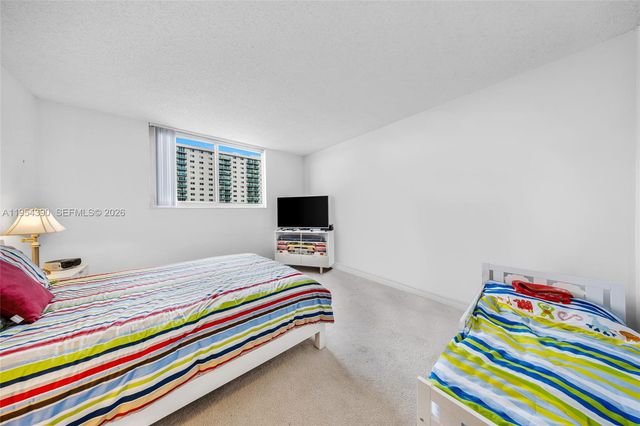 19370 Collins Avenue 502, Sunny Isles Beach, FL 33160